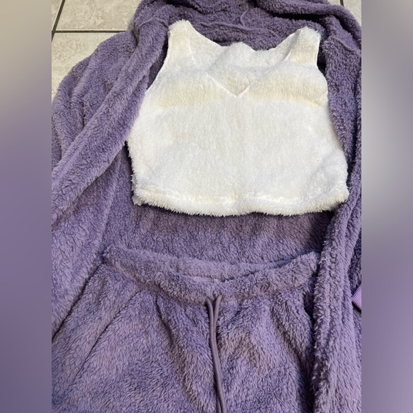 Fuzzy Purple Pajama 3 pc Set Size Small - Picture 6 of 7